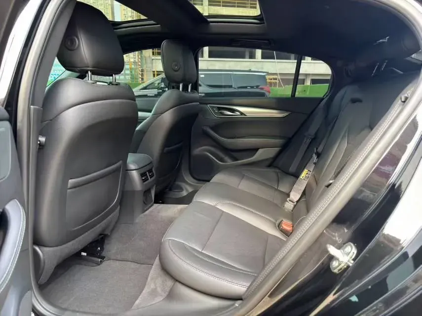2024 Cadillac CT5 2.0T 237HP L4 10AT,autocango,china used car exporter,china ev exporter,chinese used car exporter,chinese used ev exporter