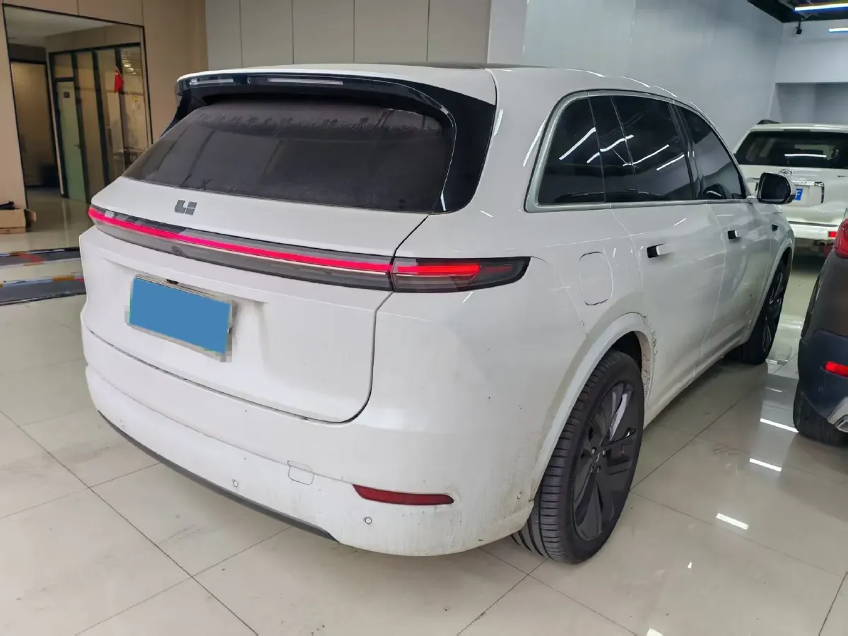 2024 Li L8 Range Extended 154HP REEV 52.3KWH,autocango,china used car exporter,china ev exporter,chinese used car exporter,chinese used ev exporter