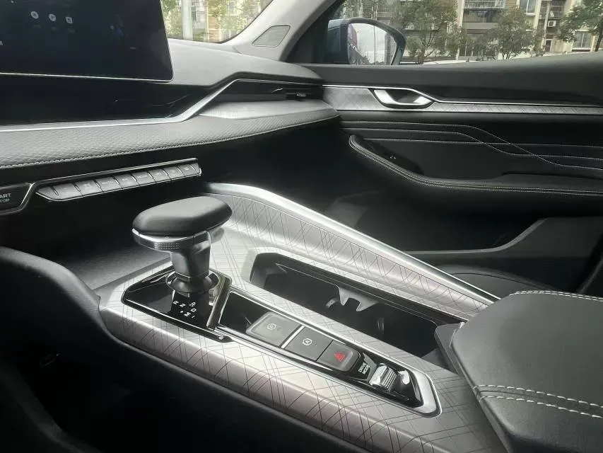 2023 Geely Preface 2.0T 190HP L4 7DCT,autocango,china used car exporter,china ev exporter,chinese used car exporter,chinese used ev exporter