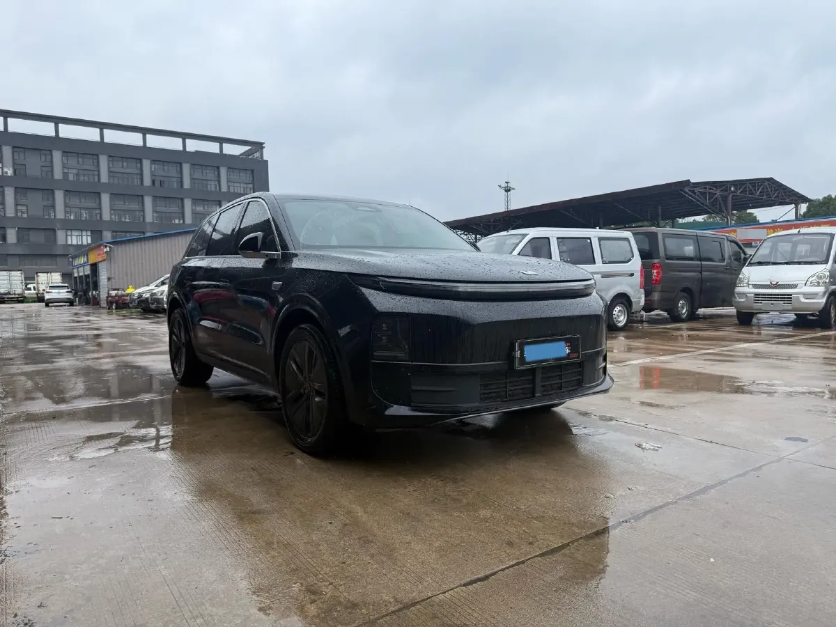 2024 Li L6 Range Extended 154HP L4 REEV 36.8KWH,autocango,china used car exporter,china ev exporter,chinese used car exporter,chinese used ev exporter