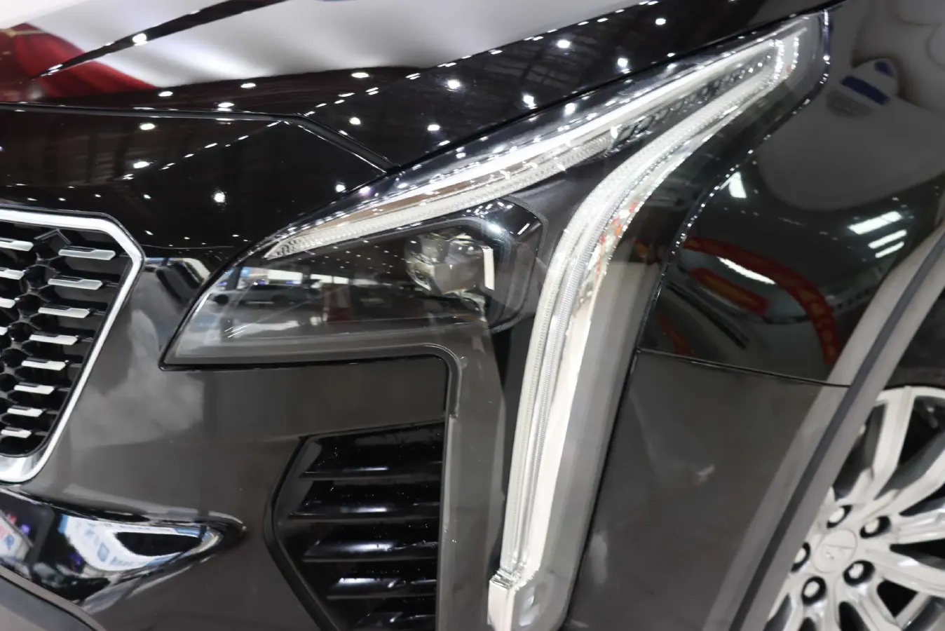 2021 Cadillac XT4 2.0T 237HP L4 9AT,autocango,china used car exporter,china ev exporter,chinese used car exporter,chinese used ev exporter