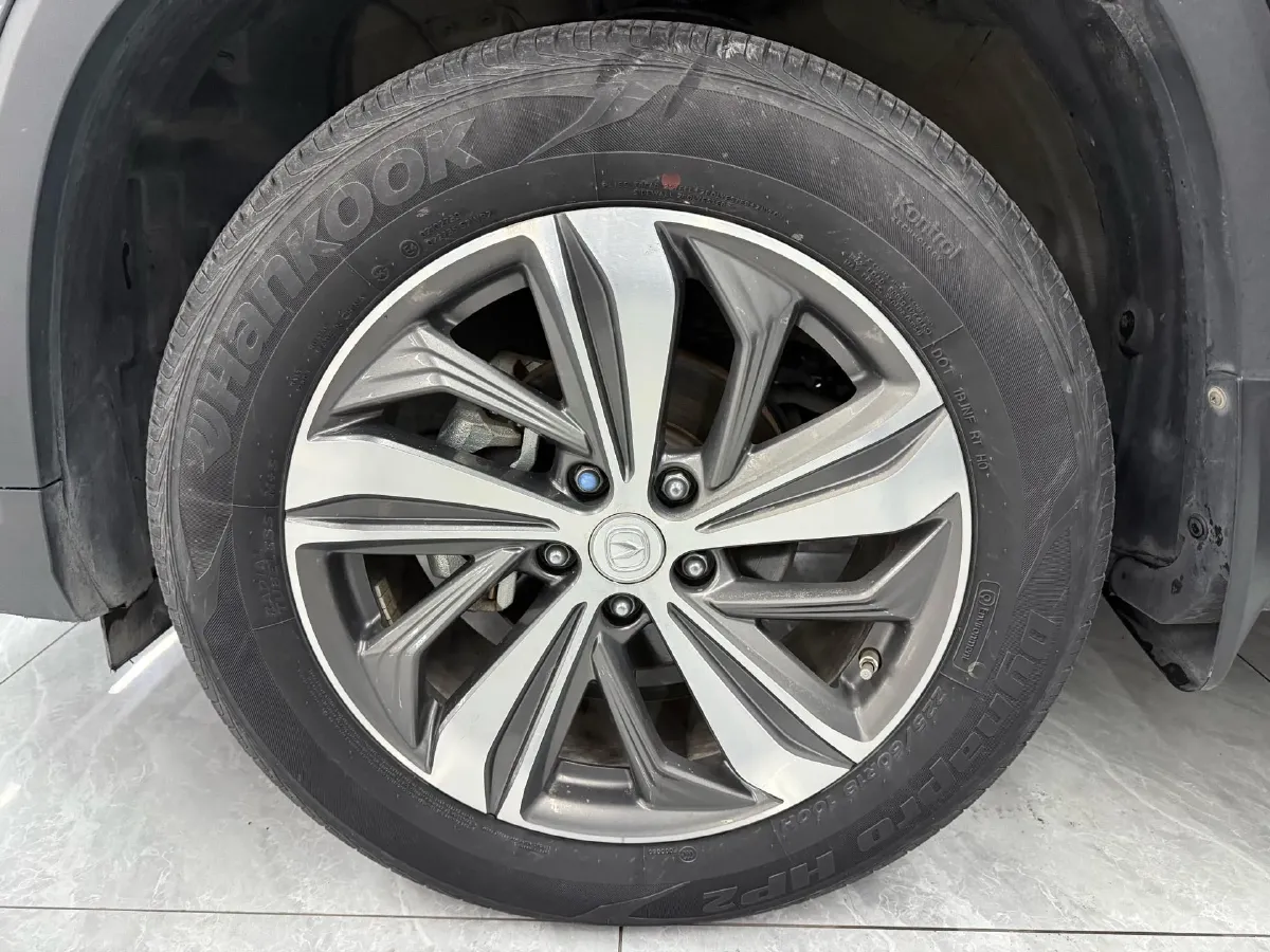 2020 ChangAn CS75 Plus 1.5T 178HP L4 6AT,autocango,china used car exporter,china ev exporter,chinese used car exporter,chinese used ev exporter