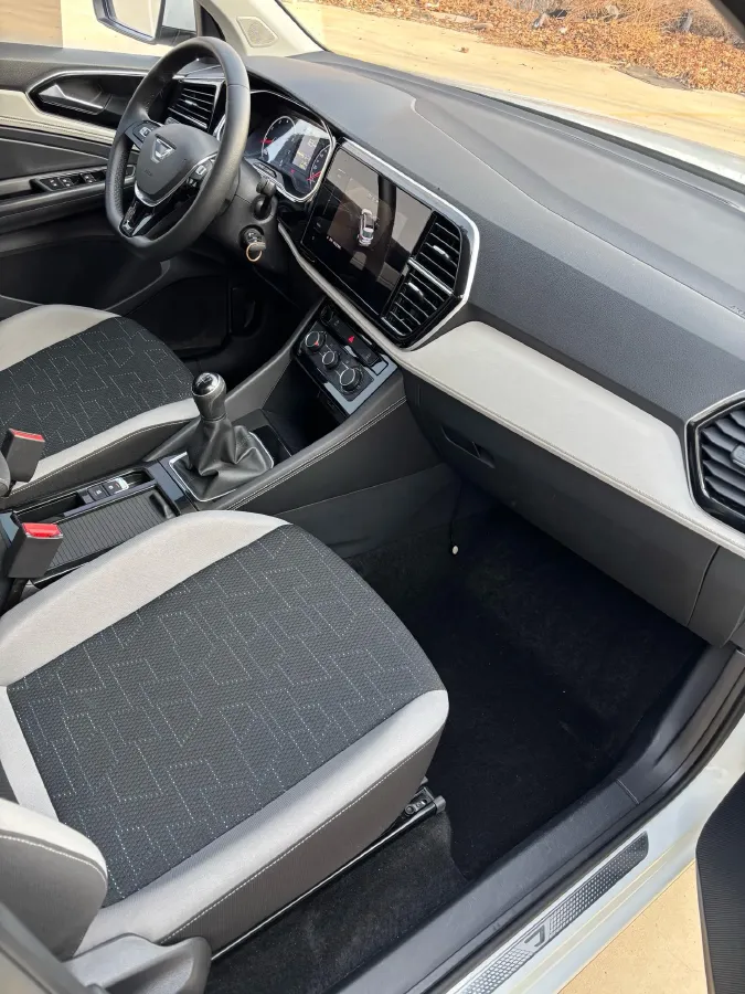 2023 Jetta VS5 1.4T 150HP L4 5MT,autocango,china used car exporter,china ev exporter,chinese used car exporter,chinese used ev exporter