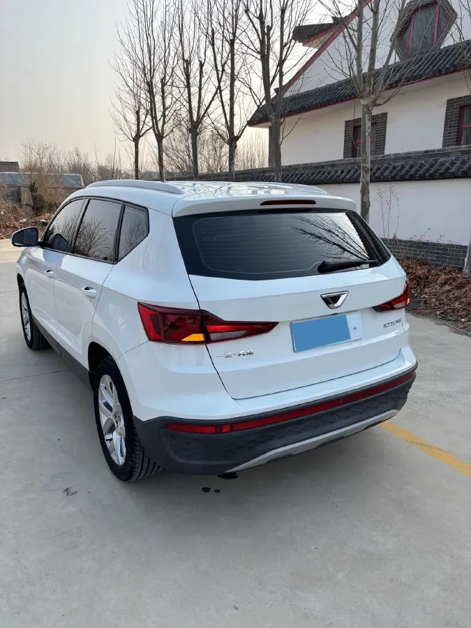 2023 Jetta VS5 1.4T 150HP L4 5MT,autocango,china used car exporter,china ev exporter,chinese used car exporter,chinese used ev exporter