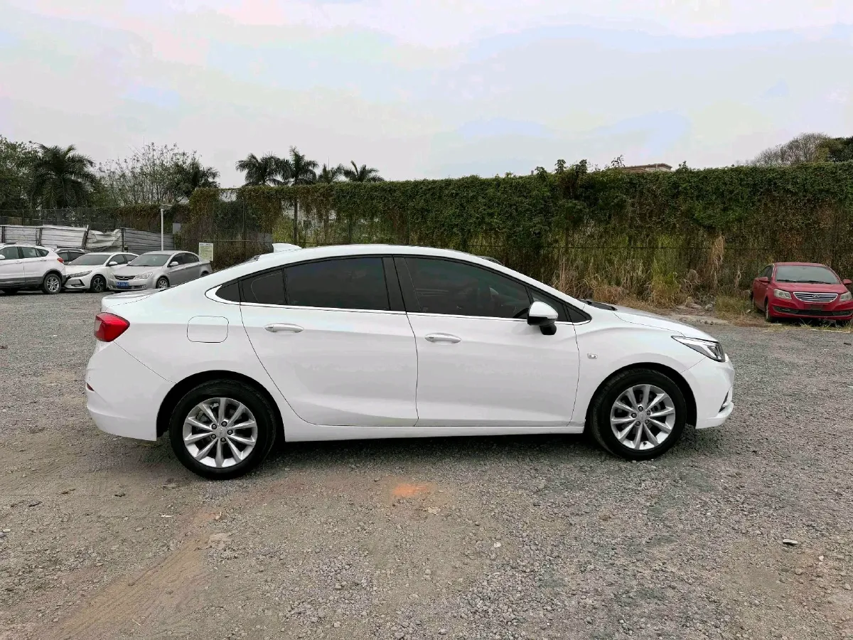 2018 Chevrolet Cruze 1.5L 114HP L4 6AT,autocango,china used car exporter,china ev exporter,chinese used car exporter,chinese used ev exporter