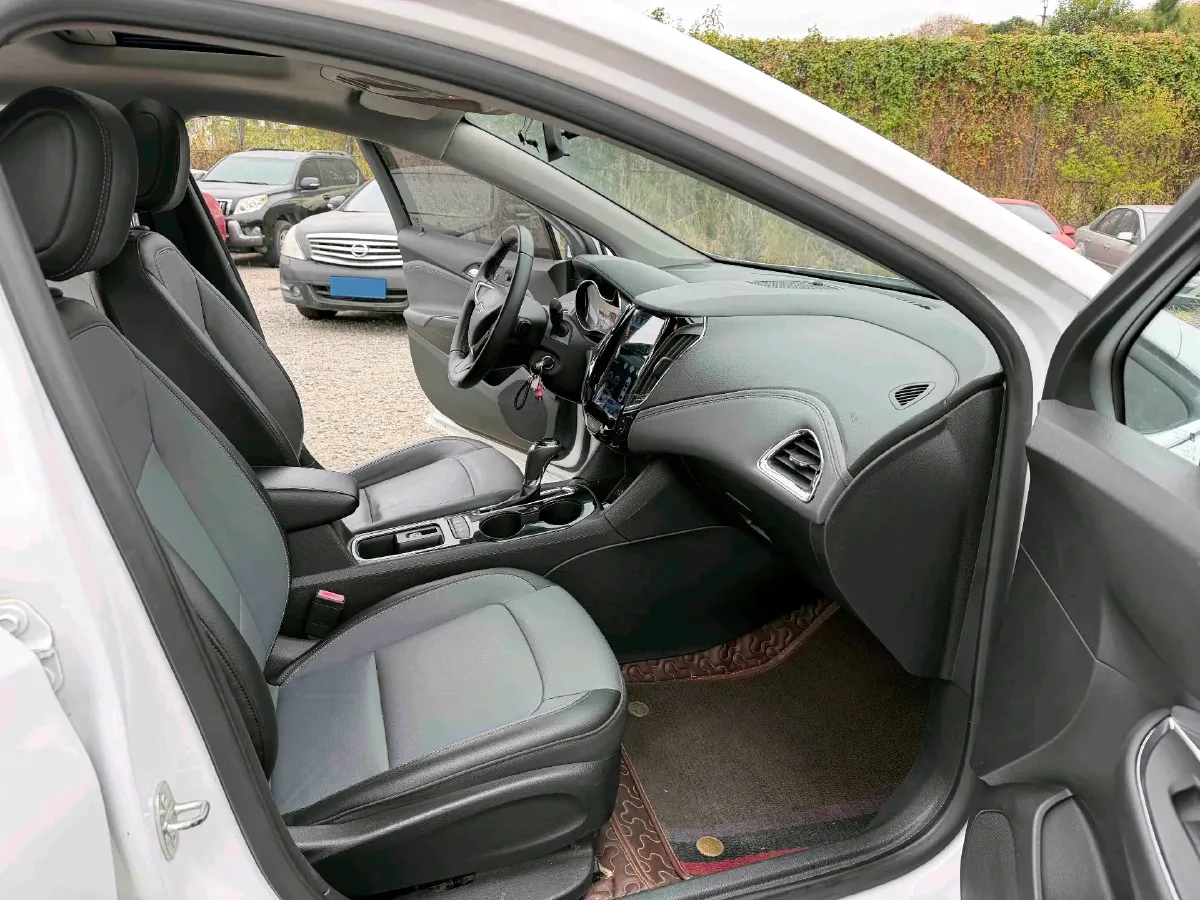 2018 Chevrolet Cruze 1.5L 114HP L4 6AT,autocango,china used car exporter,china ev exporter,chinese used car exporter,chinese used ev exporter