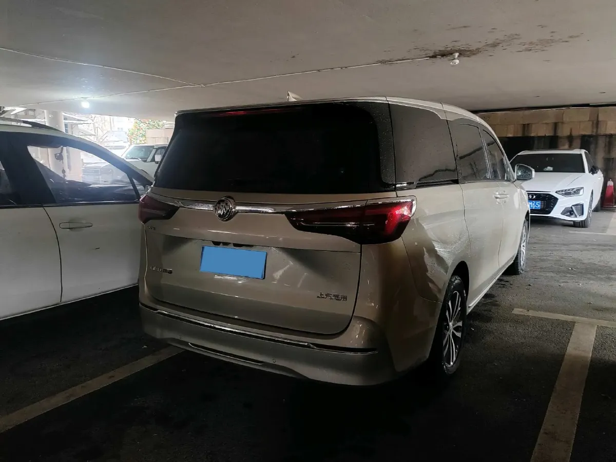 2023 Buick GL8 2.0T 237HP L4 9AT,autocango,china used car exporter,china ev exporter,chinese used car exporter,chinese used ev exporter