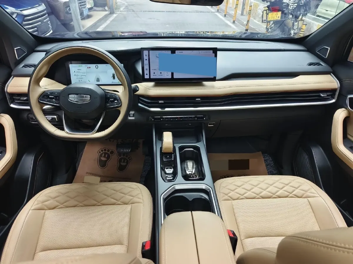 2023 Geely Okavango L 2.0T 218HP L4 7DCT,autocango,china used car exporter,china ev exporter,chinese used car exporter,chinese used ev exporter