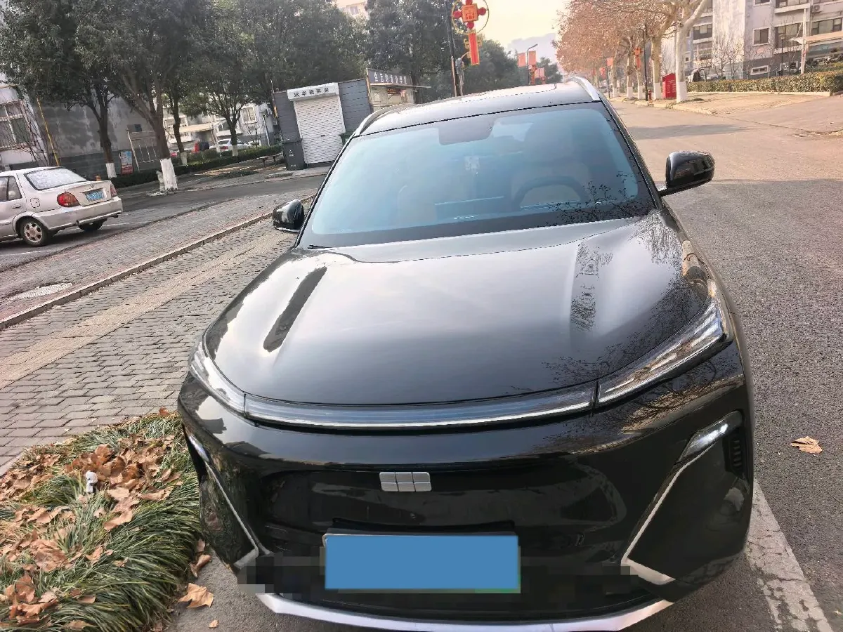 2025 LanDian E5 PLUS 1.5L 95HP L4 E-CVT PHEV 25KWH,autocango,china used car exporter,china ev exporter,chinese used car exporter,chinese used ev exporter