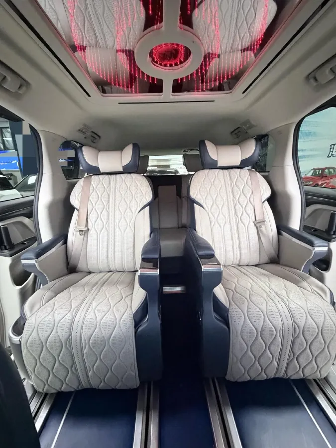 2021 Buick GL8 2.0T 237HP L4 9AT,autocango,china used car exporter,china ev exporter,chinese used car exporter,chinese used ev exporter