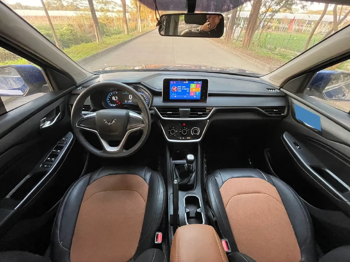 2019 WuLing HongGuang S3 1.5L 99HP L4 6MT,autocango,china used car exporter,china ev exporter,chinese used car exporter,chinese used ev exporter