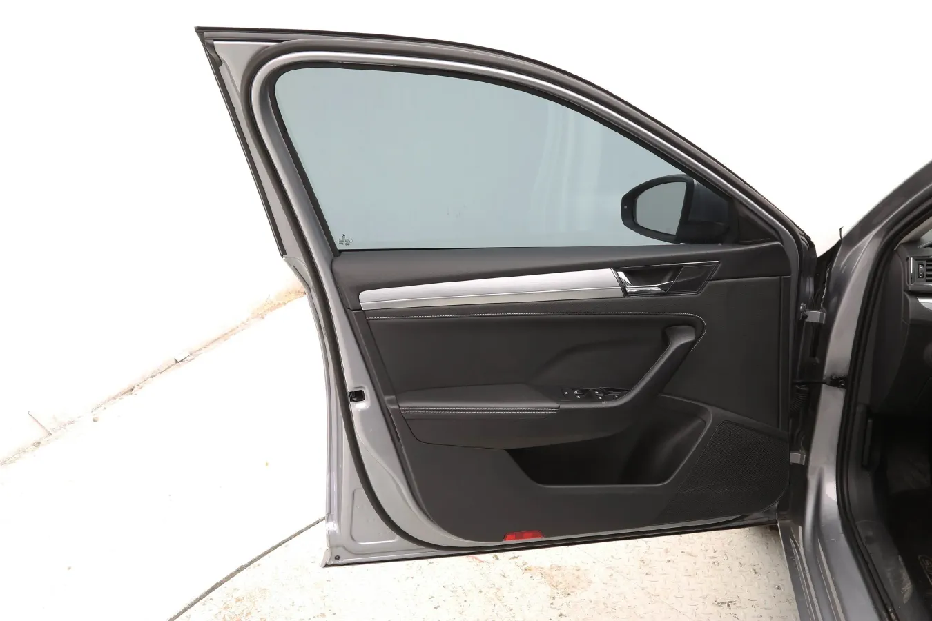 2024 Skoda Superb 1.4T 150HP L4 7DCT,autocango,china used car exporter,china ev exporter,chinese used car exporter,chinese used ev exporter