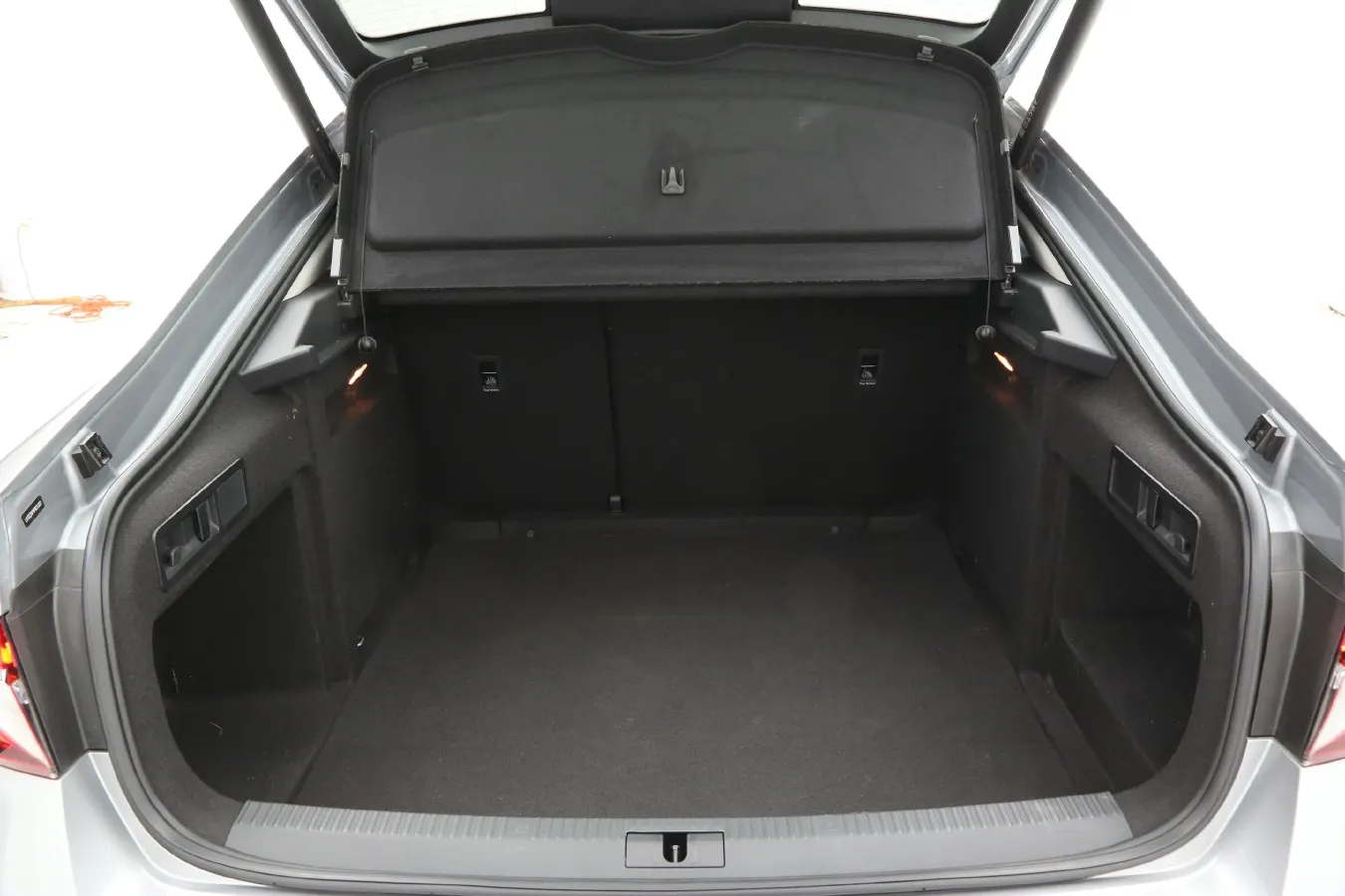 2024 Skoda Superb 1.4T 150HP L4 7DCT,autocango,china used car exporter,china ev exporter,chinese used car exporter,chinese used ev exporter