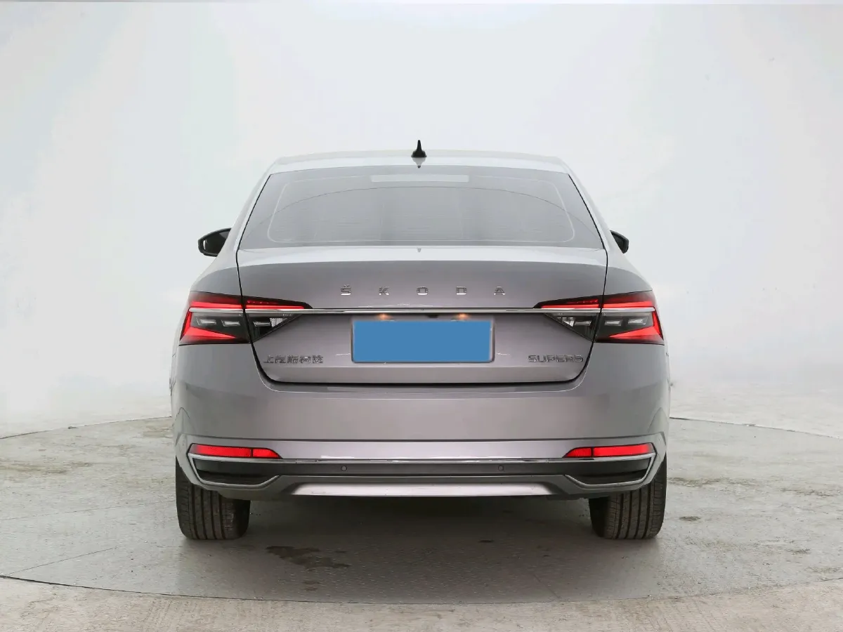 2024 Skoda Superb 1.4T 150HP L4 7DCT,autocango,china used car exporter,china ev exporter,chinese used car exporter,chinese used ev exporter