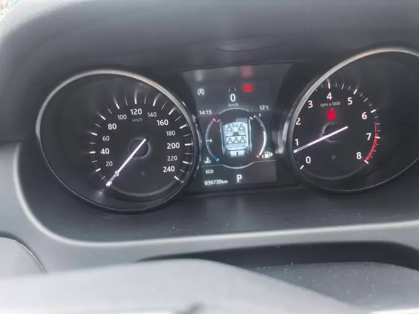 2018 Land Rover Discovery Sport 2.0T 241HP L4 9AT,autocango,china used car exporter,china ev exporter,chinese used car exporter,chinese used ev exporter