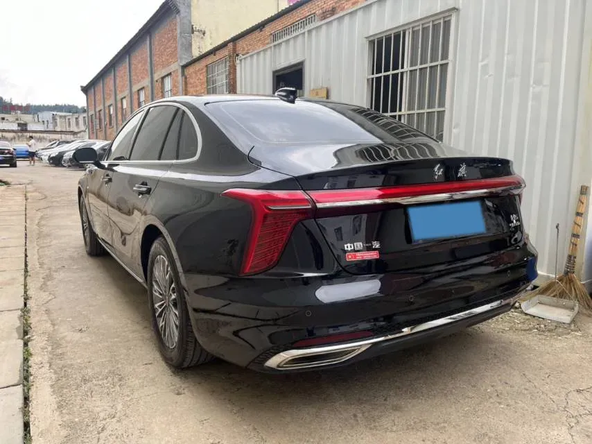 2023 HongQi H5 2.0T 224HP L4 8AT,autocango,china used car exporter,china ev exporter,chinese used car exporter,chinese used ev exporter