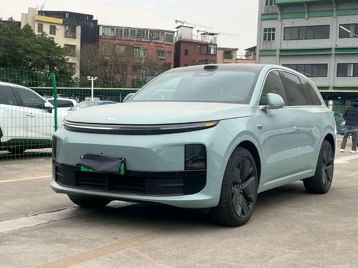 2025 Li L6 Range Extended 154HP L4 REEV,autocango,china used car exporter,china ev exporter,chinese used car exporter,chinese used ev exporter