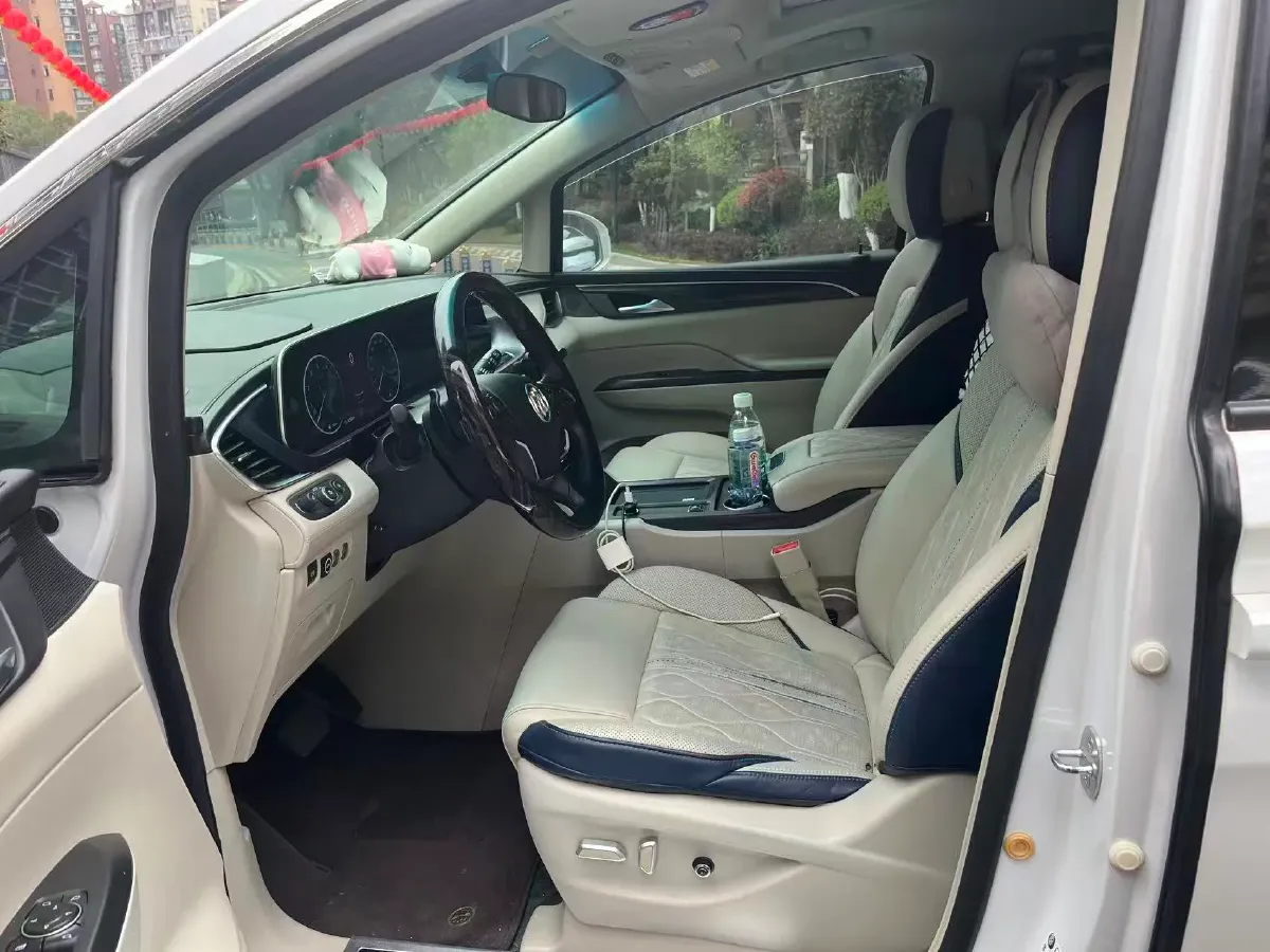 2021 Buick GL8 2.0T 237HP L4 9AT,autocango,china used car exporter,china ev exporter,chinese used car exporter,chinese used ev exporter