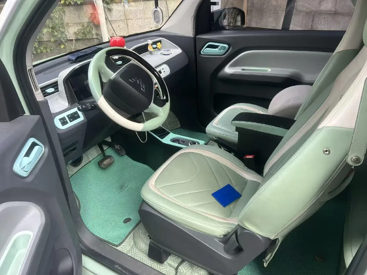 2022 WuLing HongGuang MINI EV BEV 13.9KWH,autocango,china used car exporter,china ev exporter,chinese used car exporter,chinese used ev exporter
