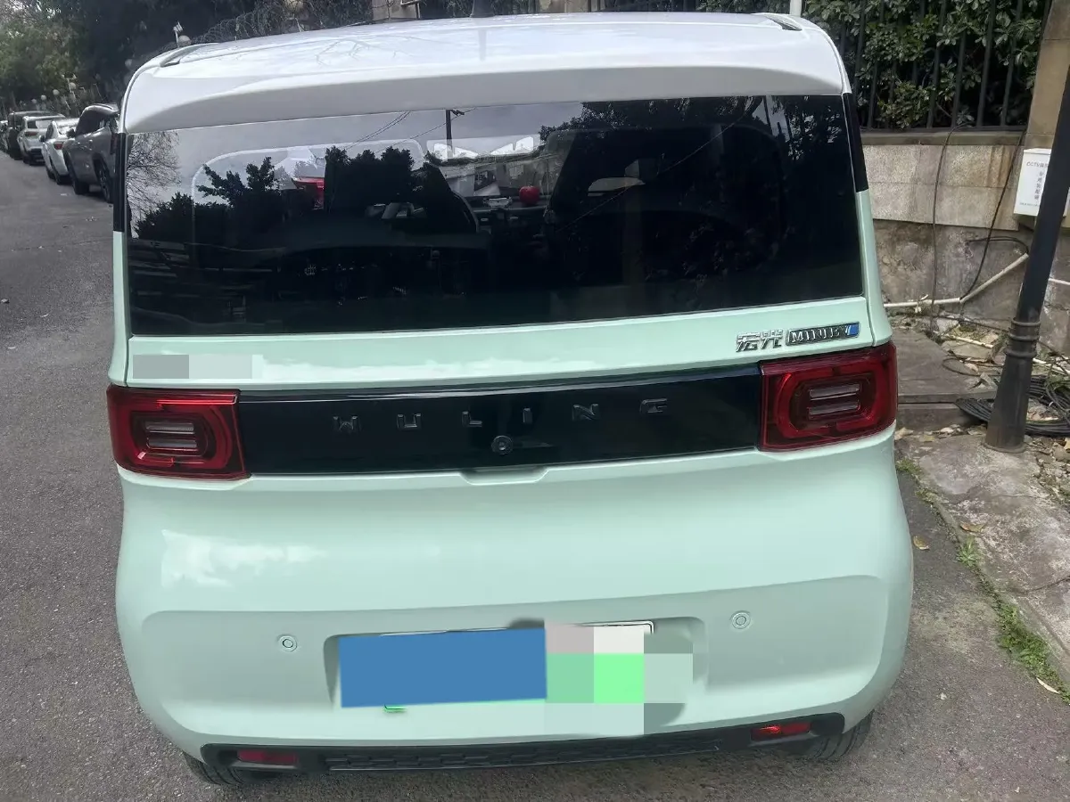 2022 WuLing HongGuang MINI EV BEV 13.9KWH,autocango,china used car exporter,china ev exporter,chinese used car exporter,chinese used ev exporter