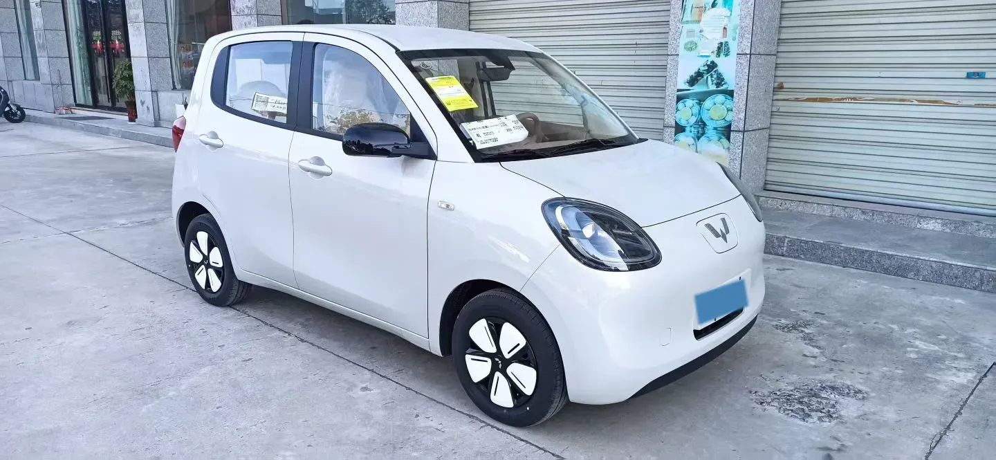 2025 WuLing HongGuang MINI EV BEV 16.2KWH,autocango,china used car exporter,china ev exporter,chinese used car exporter,chinese used ev exporter