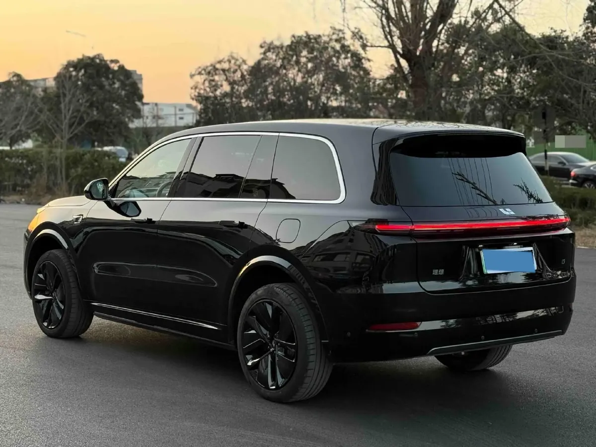 2022 Li L9 Range Extended 154HP REEV 42.6KWH,autocango,china used car exporter,china ev exporter,chinese used car exporter,chinese used ev exporter