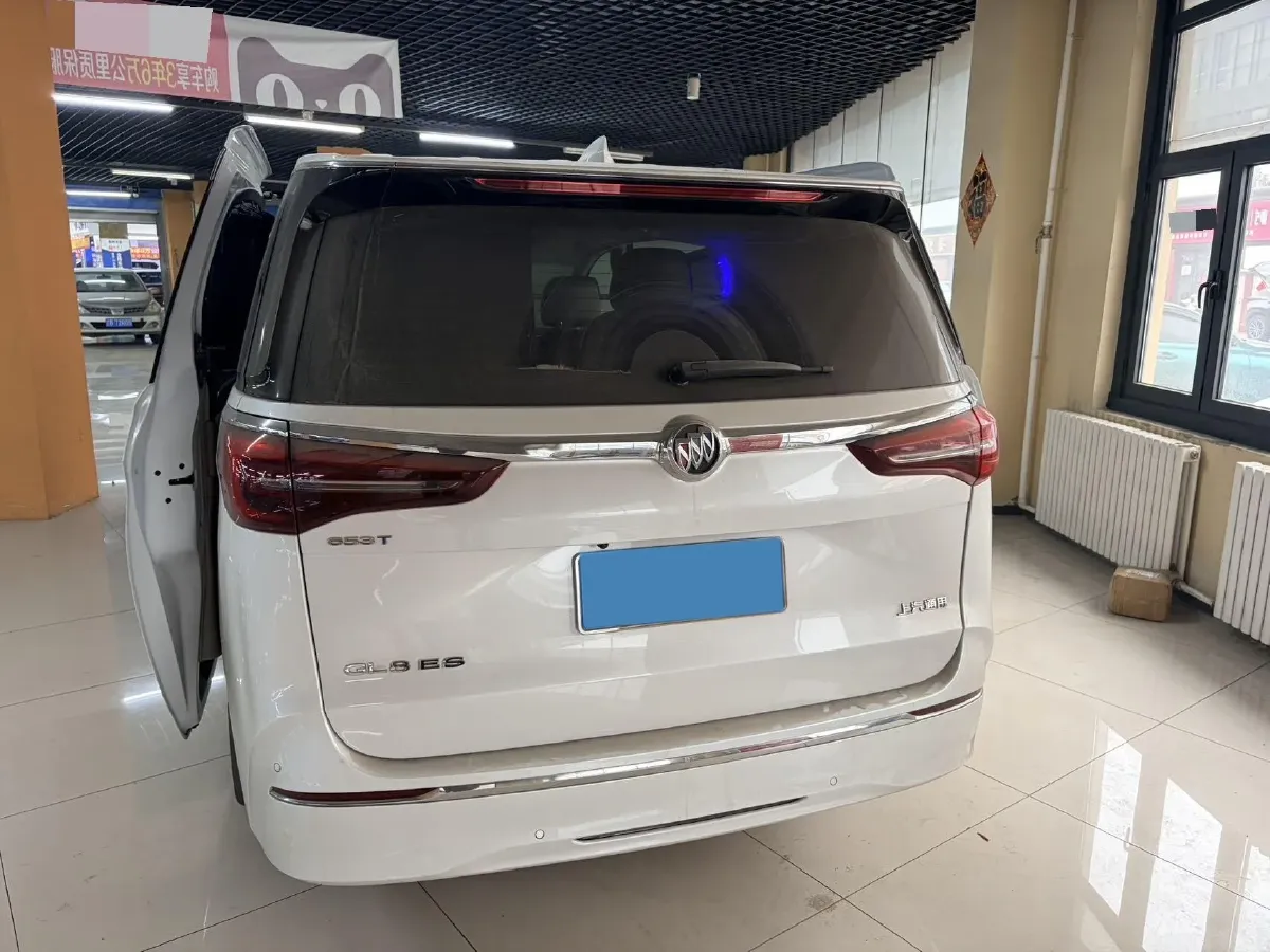 2022 Buick GL8 2.0T 237HP L4 9AT,autocango,china used car exporter,china ev exporter,chinese used car exporter,chinese used ev exporter