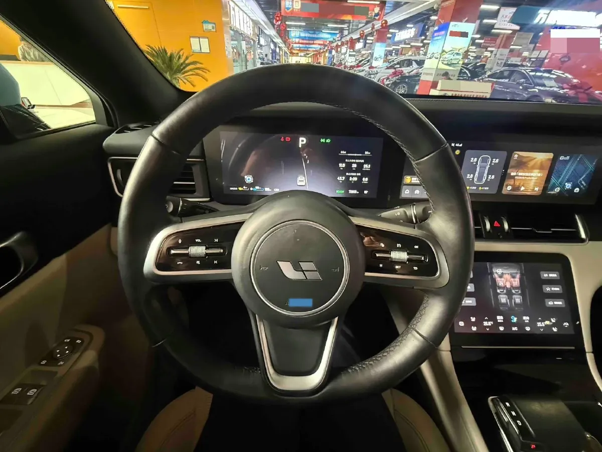 2021 Li ONE Range Extended 131HP REEV 40.5KWH,autocango,china used car exporter,china ev exporter,chinese used car exporter,chinese used ev exporter