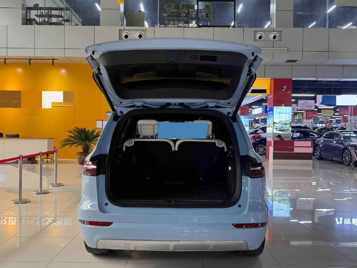 2021 Li ONE Range Extended 131HP REEV 40.5KWH,autocango,china used car exporter,china ev exporter,chinese used car exporter,chinese used ev exporter