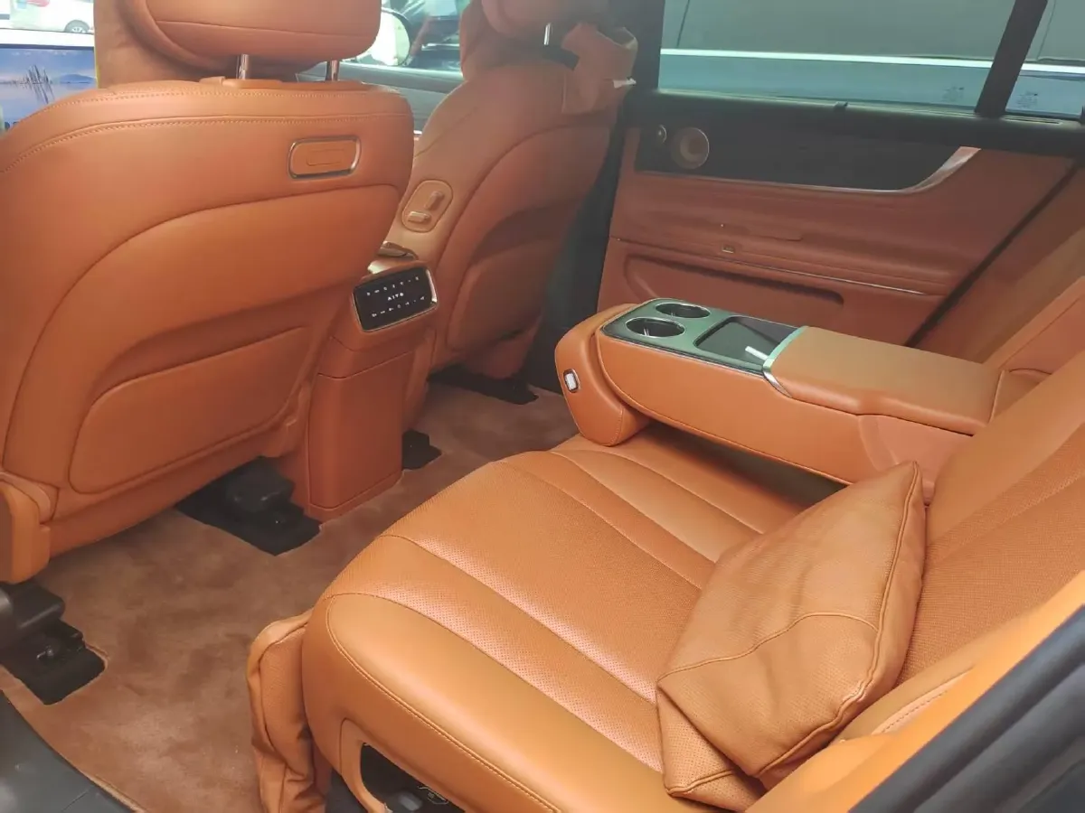 2024 AITO AITO M9 1.5T 152HP L4 REEV 42KWH,autocango,china used car exporter,china ev exporter,chinese used car exporter,chinese used ev exporter