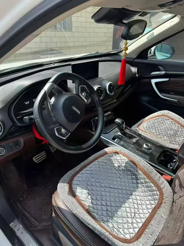 2017 WEY VV7 2.0T 234HP L4 7DCT,autocango,china used car exporter,china ev exporter,chinese used car exporter,chinese used ev exporter