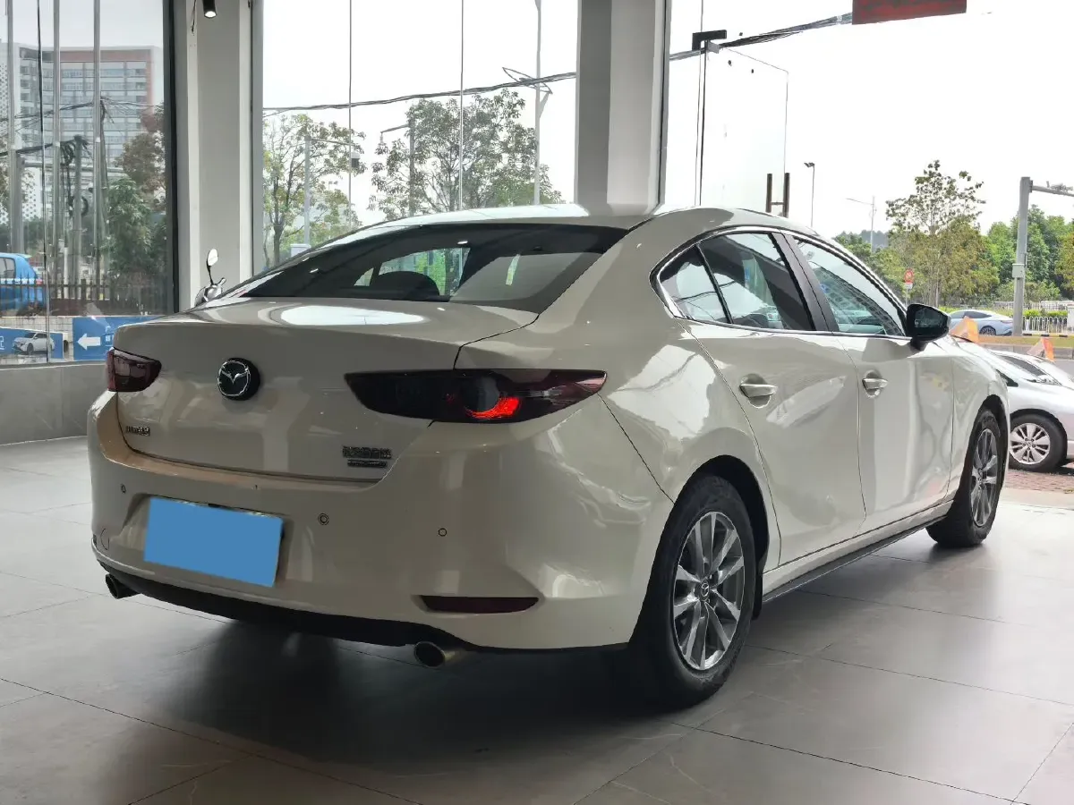 2022 Mazda 3 Axela 2.0L 158HP L4 6AT,autocango,china used car exporter,china ev exporter,chinese used car exporter,chinese used ev exporter