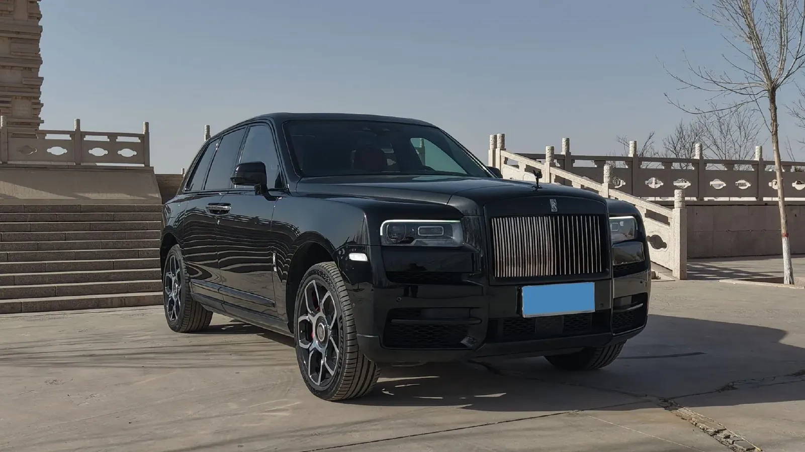 2018 Rolls-Royce Cullinan 6.7T 571HP V12 8AT,autocango,china used car exporter,china ev exporter,chinese used car exporter,chinese used ev exporter
