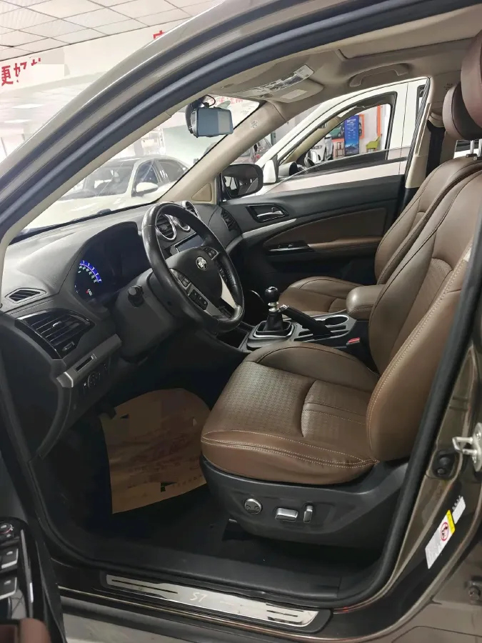 2017 BYD S7 1.5T 154HP L4 6MT,autocango,china used car exporter,china ev exporter,chinese used car exporter,chinese used ev exporter