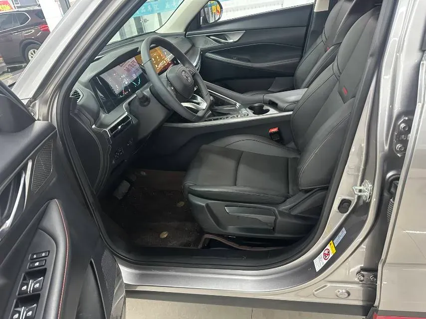 2021 ChangAn CS35 Plus 1.4T 160HP L4 7DCT,autocango,china used car exporter,china ev exporter,chinese used car exporter,chinese used ev exporter