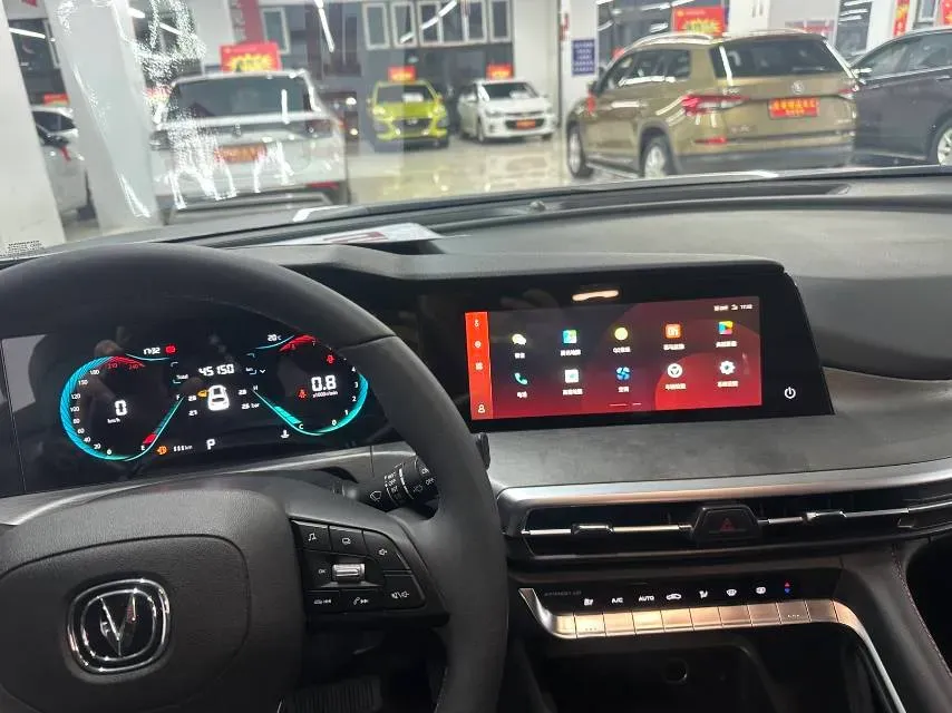 2021 ChangAn CS35 Plus 1.4T 160HP L4 7DCT,autocango,china used car exporter,china ev exporter,chinese used car exporter,chinese used ev exporter