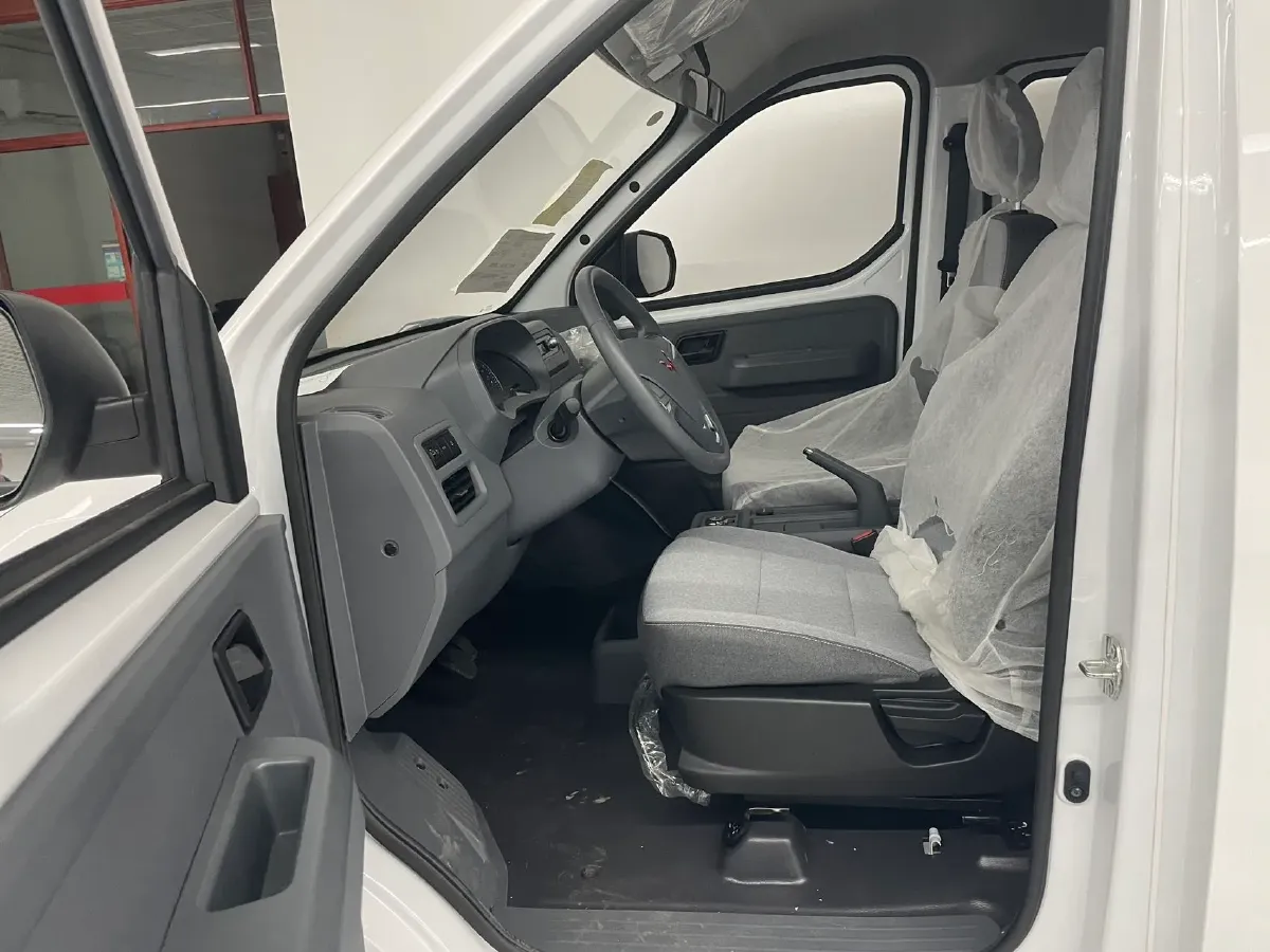 2024 WuLing YangGuang BEV 41.9KWH,autocango,china used car exporter,china ev exporter,chinese used car exporter,chinese used ev exporter