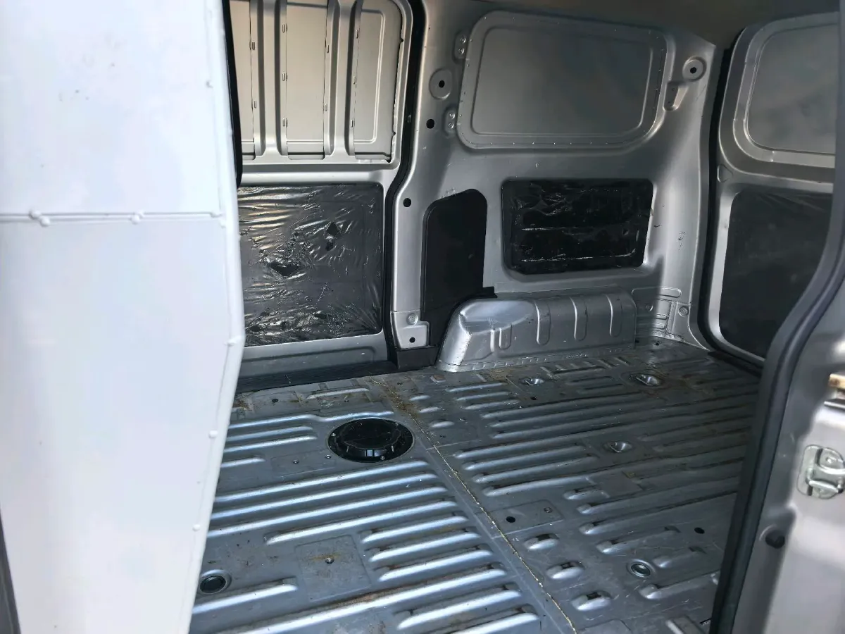 2021 ChangAn KuaYue New Leopard T3 1.6L 122HP L4 5MT,autocango,china used car exporter,china ev exporter,chinese used car exporter,chinese used ev exporter