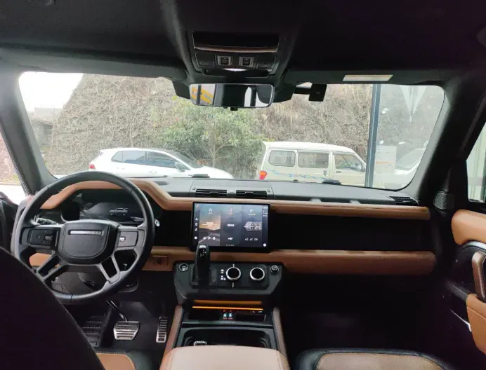 2023 Land Rover Defender 3.0T 400HP L6 8AT,autocango,china used car exporter,china ev exporter,chinese used car exporter,chinese used ev exporter