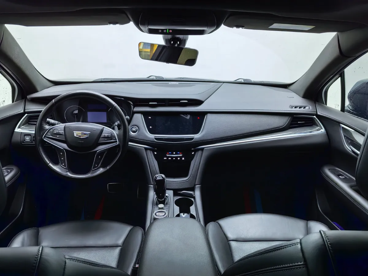 2022 Cadillac XT5 2.0T 237HP L4 9AT,autocango,china used car exporter,china ev exporter,chinese used car exporter,chinese used ev exporter