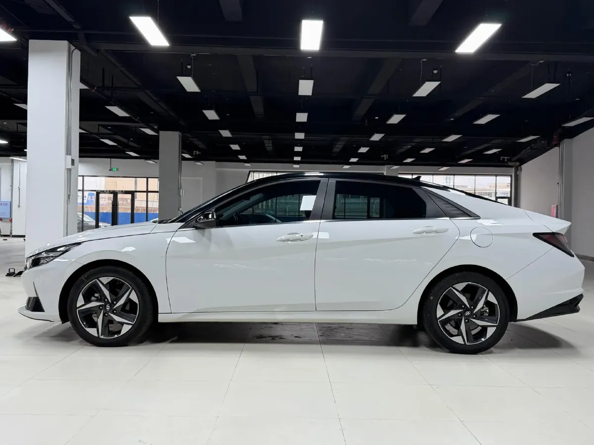 2021 Hyundai Elantra 1.5L 115HP L4 CVT,autocango,china used car exporter,china ev exporter,chinese used car exporter,chinese used ev exporter