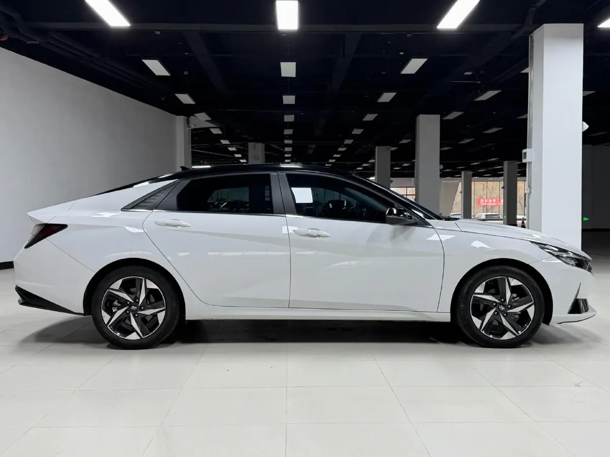 2021 Hyundai Elantra 1.5L 115HP L4 CVT,autocango,china used car exporter,china ev exporter,chinese used car exporter,chinese used ev exporter