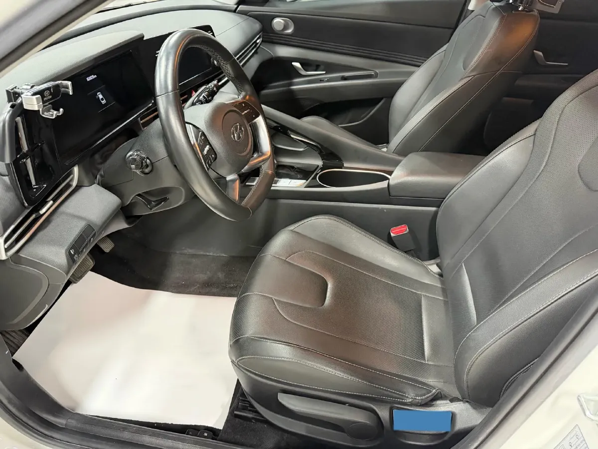 2021 Hyundai Elantra 1.5L 115HP L4 CVT,autocango,china used car exporter,china ev exporter,chinese used car exporter,chinese used ev exporter