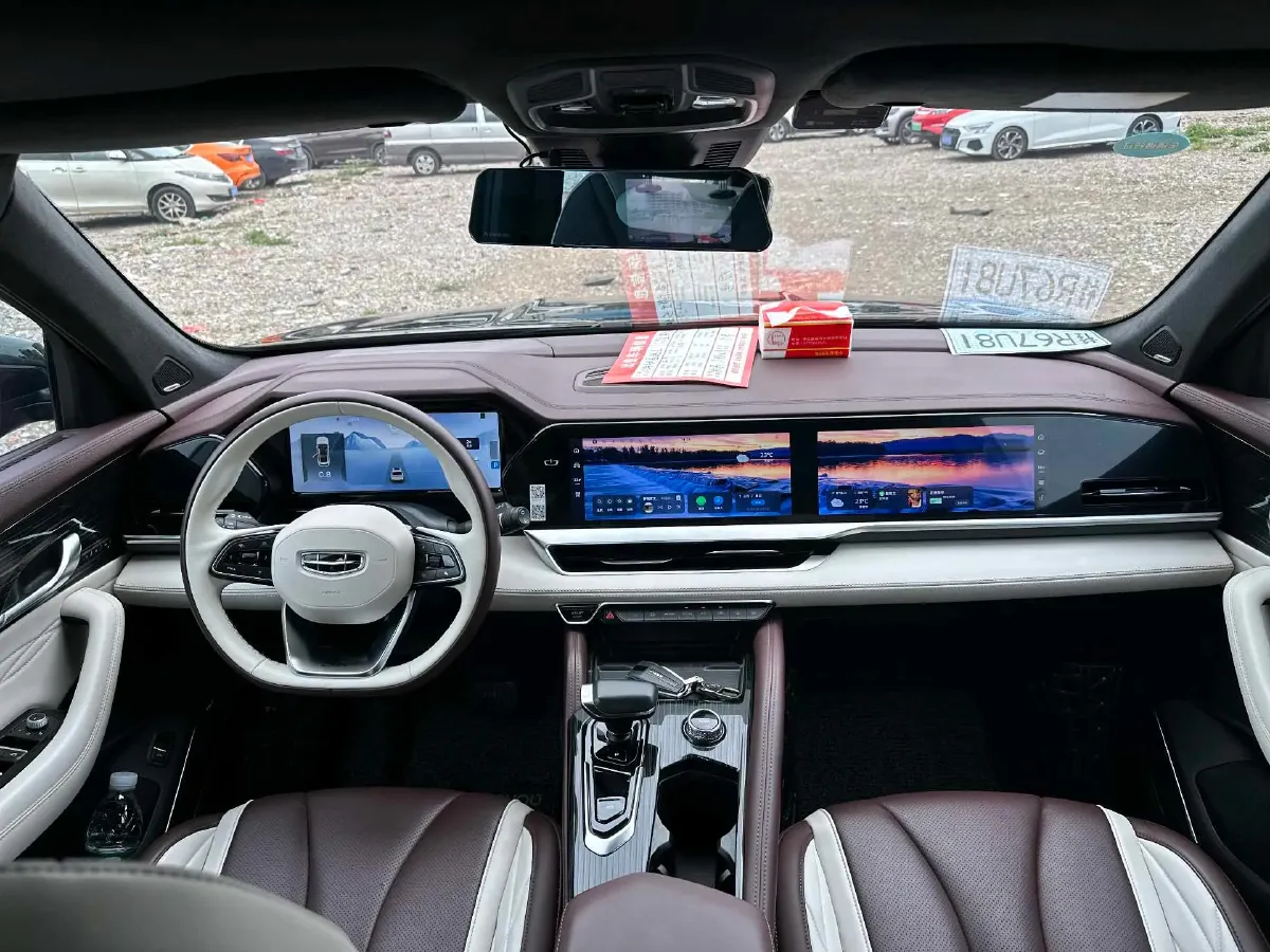 2021 Geely Monjaro 2.0T 218HP L4 7DCT,autocango,china used car exporter,china ev exporter,chinese used car exporter,chinese used ev exporter