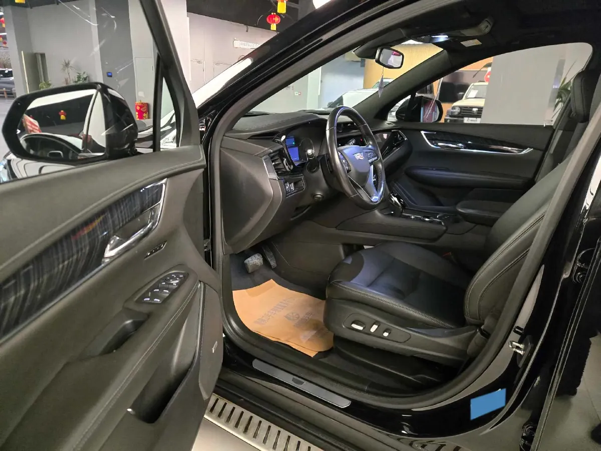 2021 Cadillac XT6 2.0T 237HP L4 9AT,autocango,china used car exporter,china ev exporter,chinese used car exporter,chinese used ev exporter