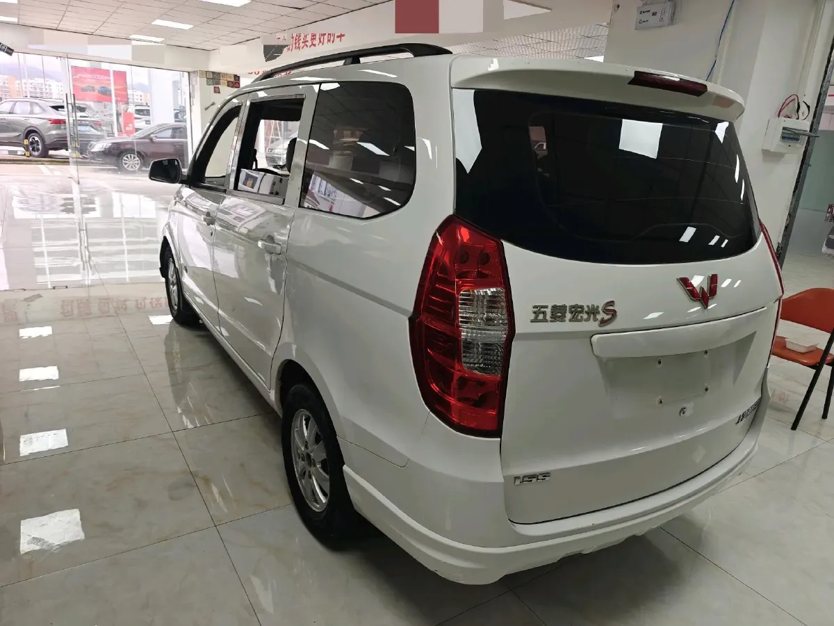 2018 WuLing HongGuang 1.5L 105HP L4 5MT,autocango,china used car exporter,china ev exporter,chinese used car exporter,chinese used ev exporter