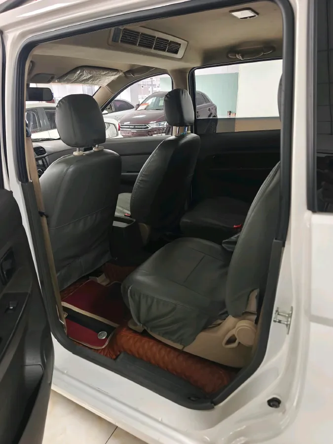 2018 WuLing HongGuang 1.5L 105HP L4 5MT,autocango,china used car exporter,china ev exporter,chinese used car exporter,chinese used ev exporter