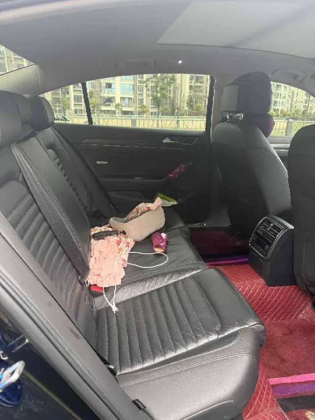 2019 Volkswagen Magotan 2.0T 186HP L4 7DCT,autocango,china used car exporter,china ev exporter,chinese used car exporter,chinese used ev exporter