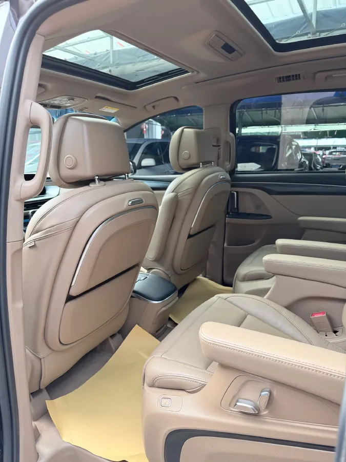 2021 Buick GL8 2.0T 237HP L4 9AT,autocango,china used car exporter,china ev exporter,chinese used car exporter,chinese used ev exporter