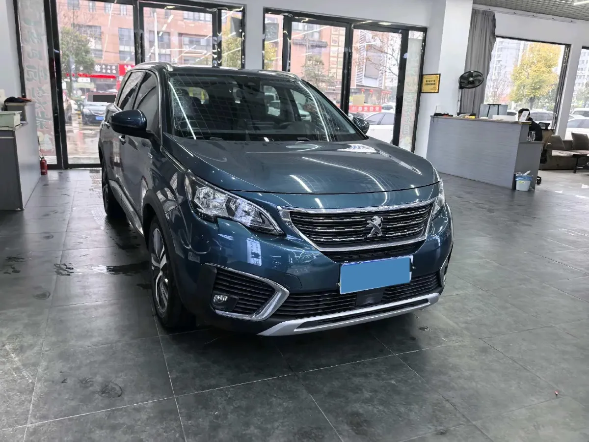 2017 Peugeot 5008 1.8T 204HP L4 6AT,autocango,china used car exporter,china ev exporter,chinese used car exporter,chinese used ev exporter